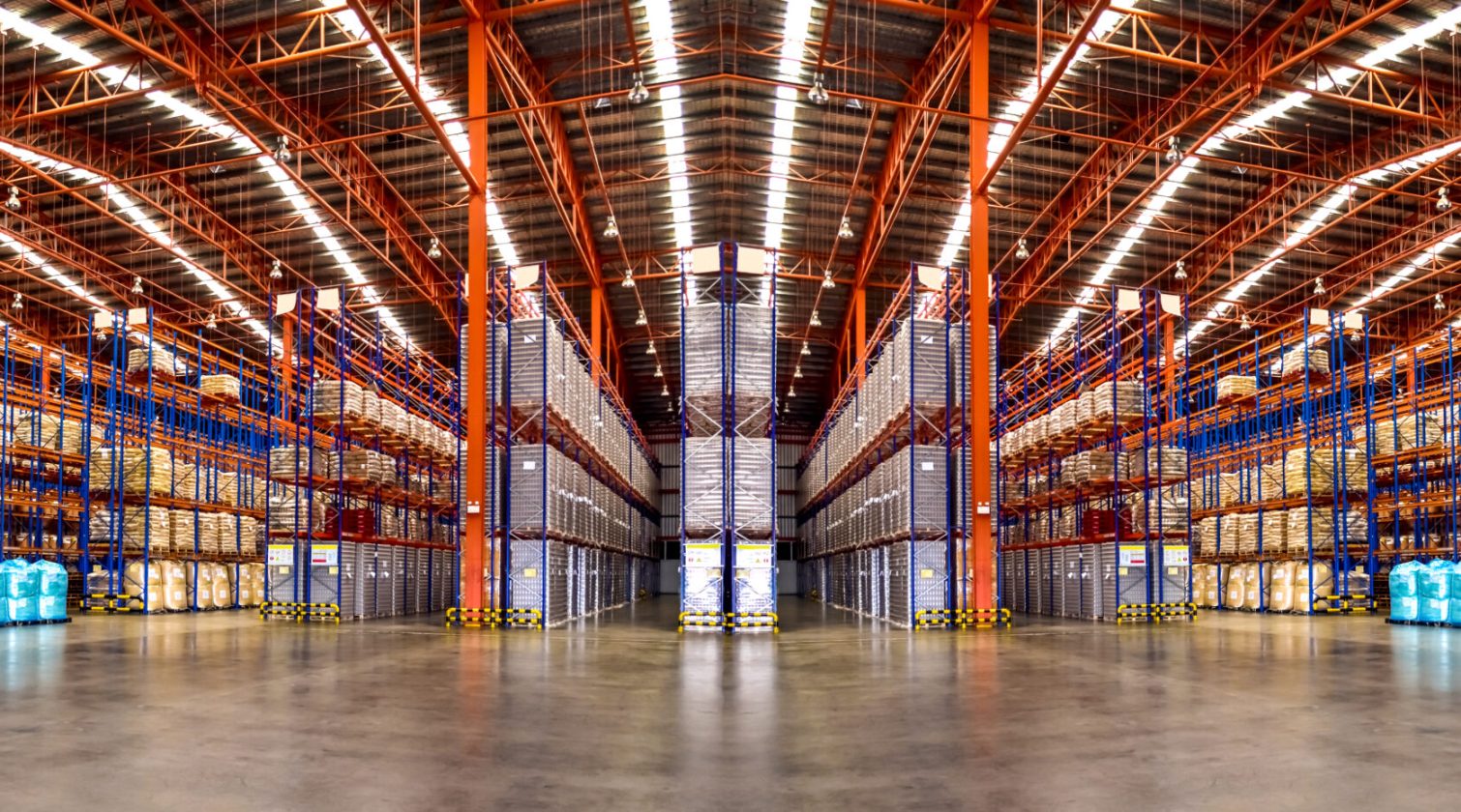 Warehouse,Industrial,And,Logistics,Companies.,Commercial,Warehouse.,Huge,Distribution,Warehouse